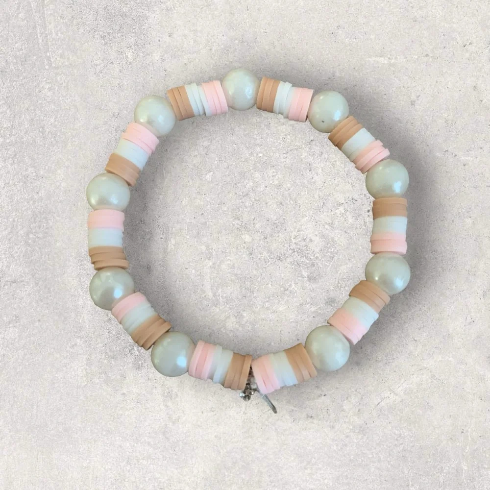 Handmade Clay Beads Bracelet White, pink, tan and pearl One Size - Picture 1 of 3